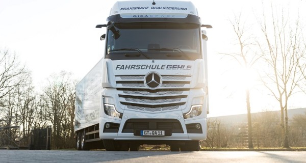 fahrschule gehle lkw  c ce kraftfahrer lk führerschein gütersloh bielefeld